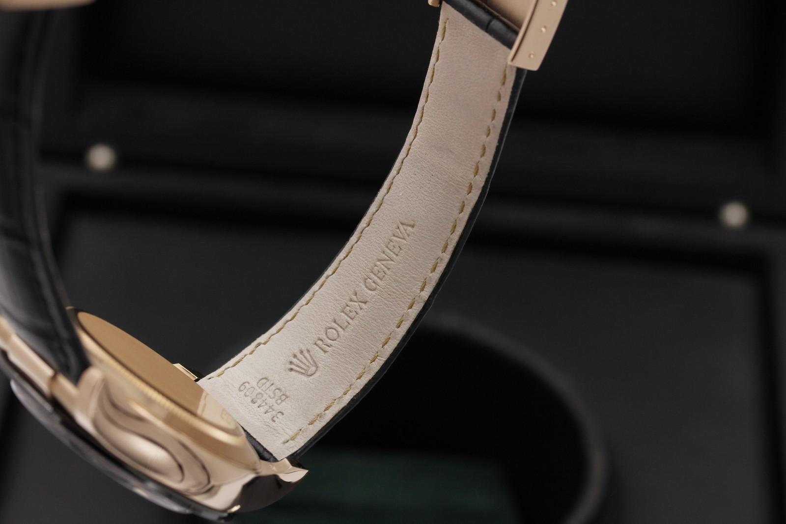 Watch Image 9