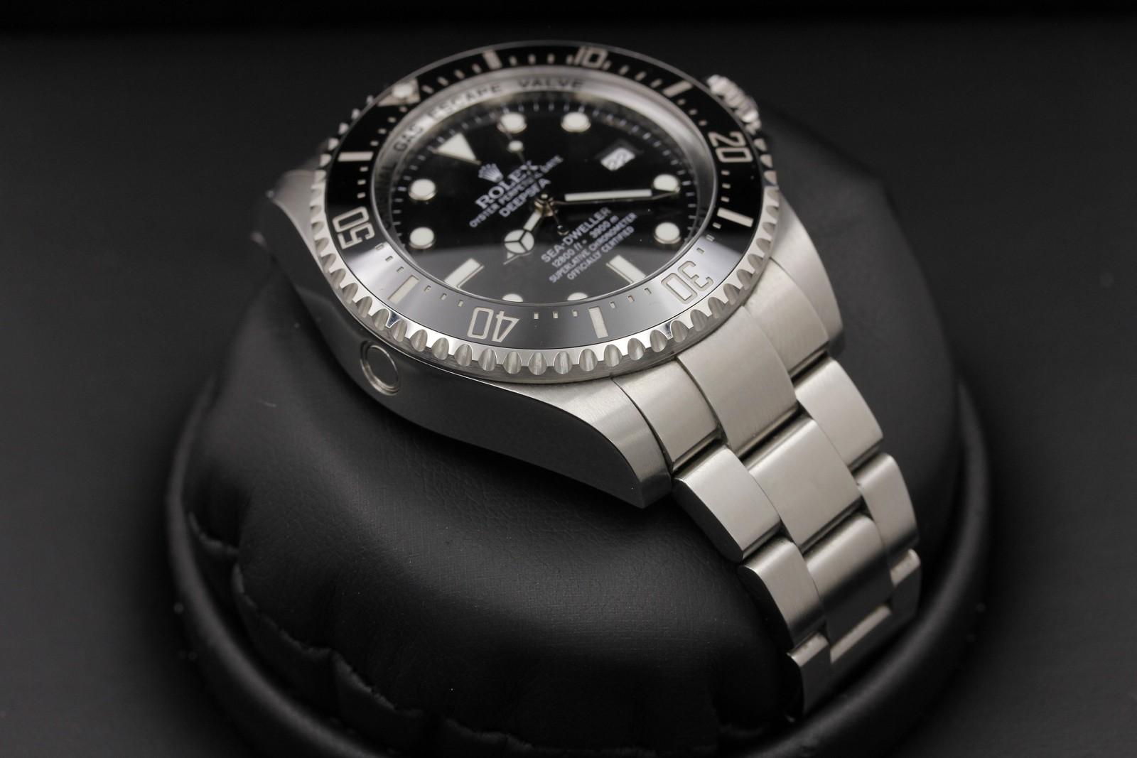 Watch Image 6