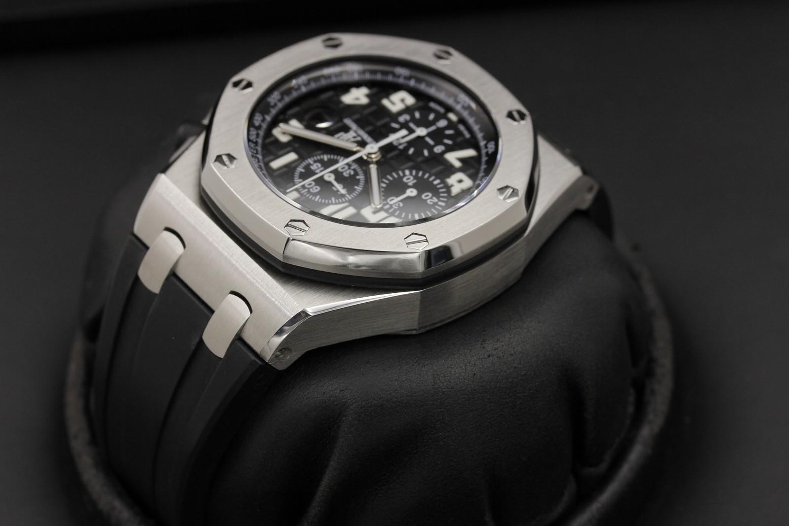 Watch Image 5