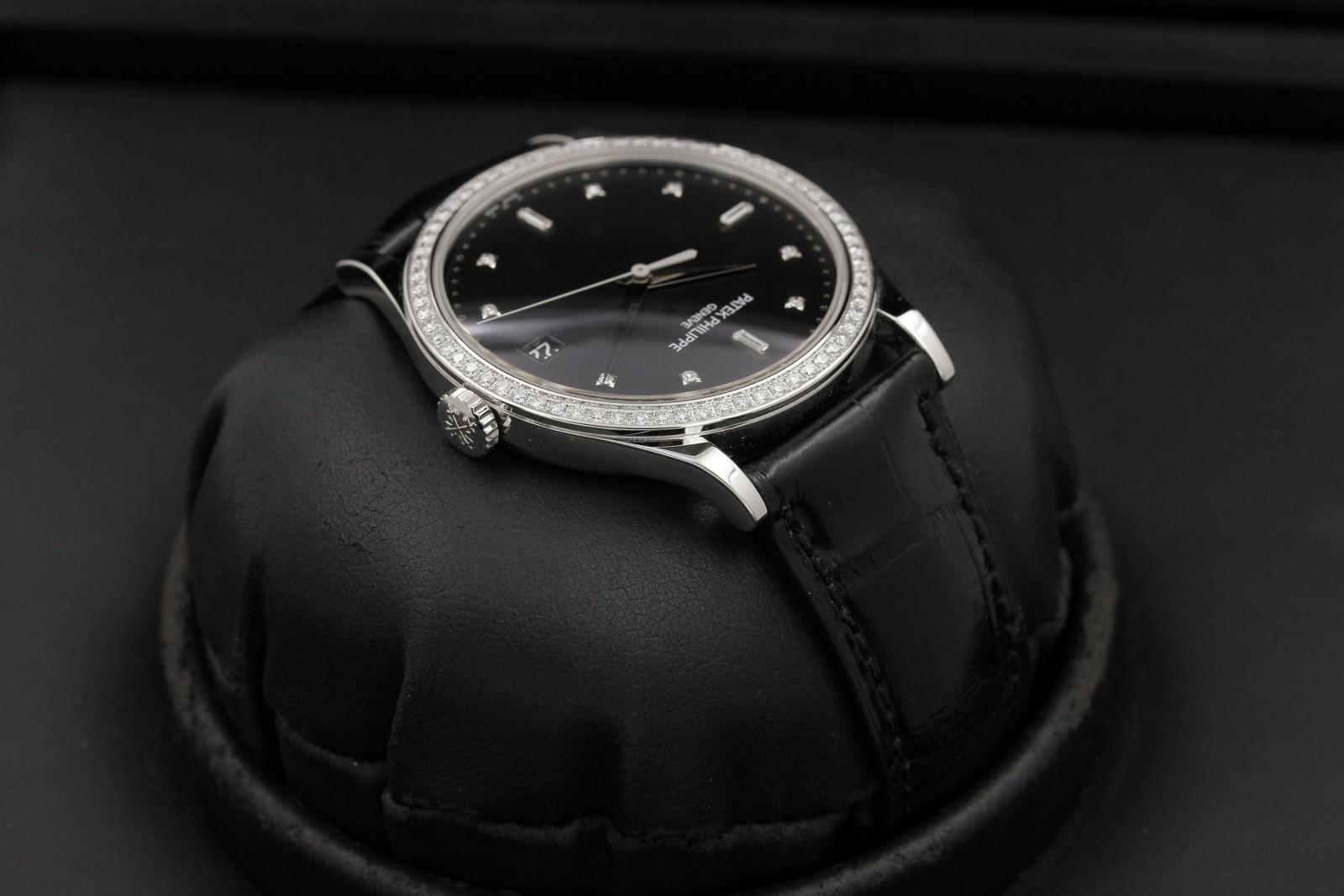 Watch Image 4