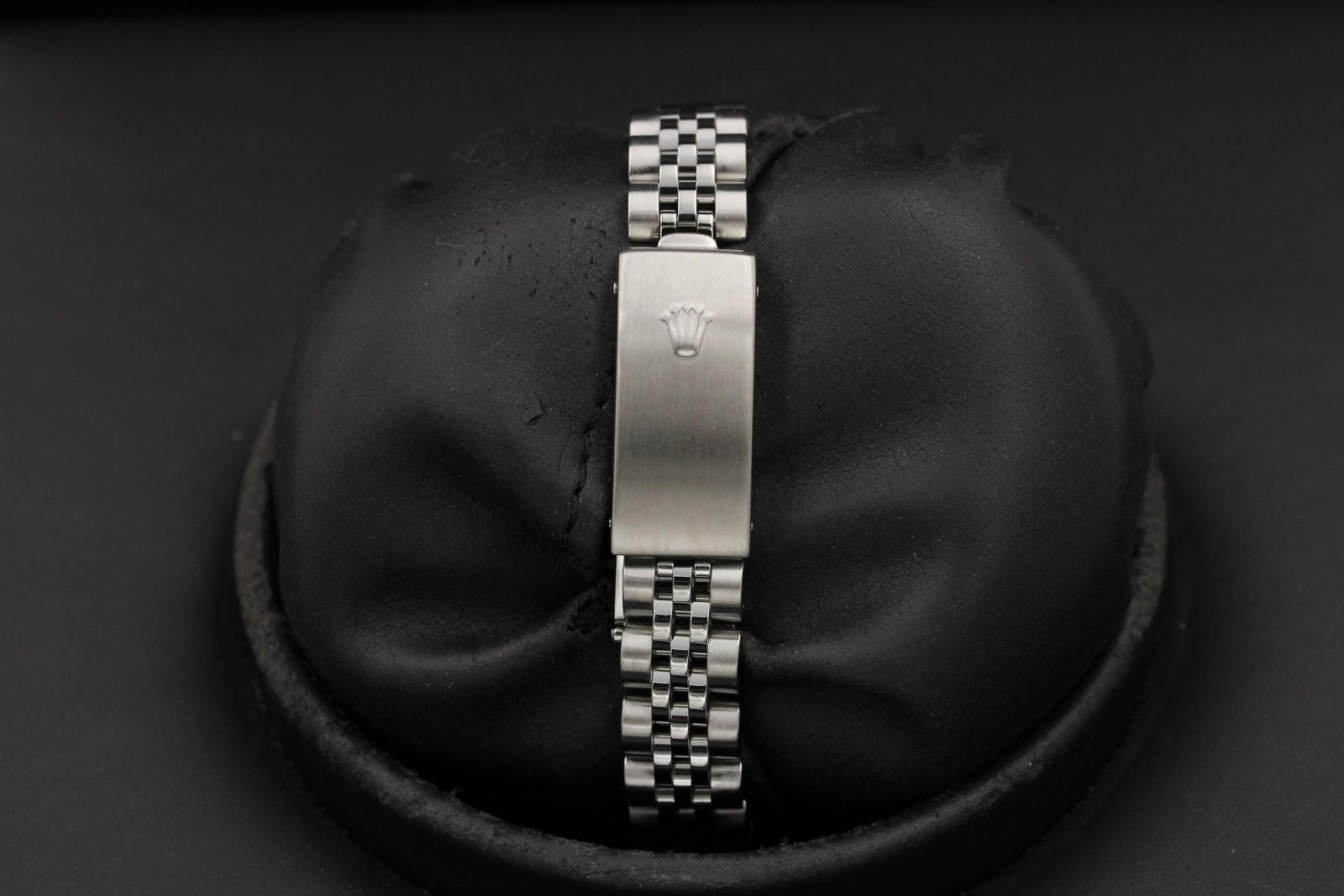 Watch Image 7