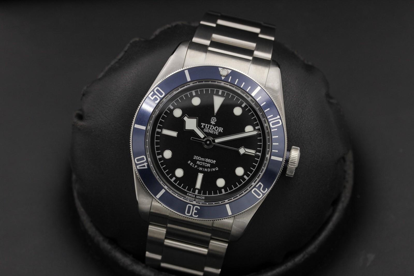 Watch Image 8