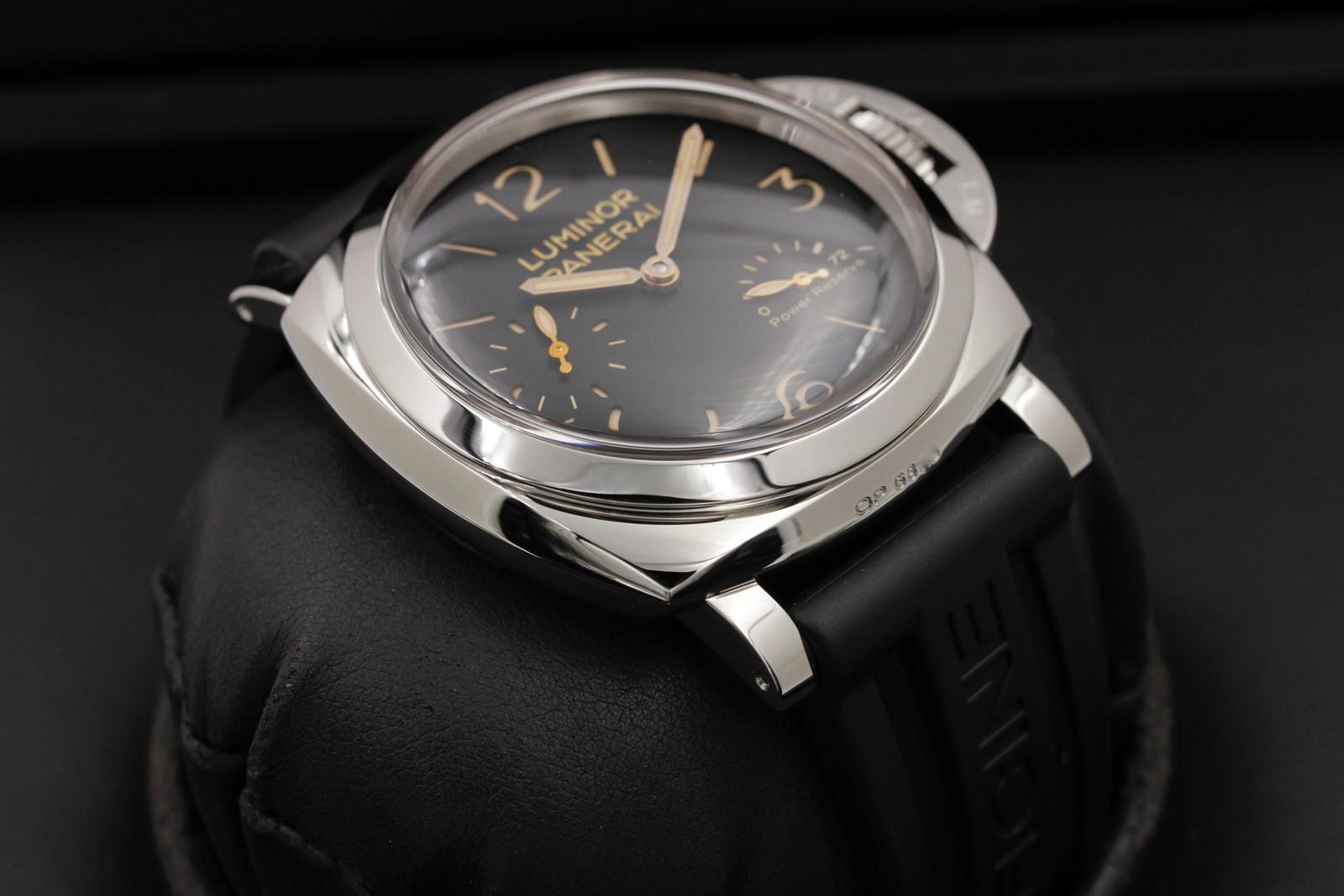 Watch Image 6