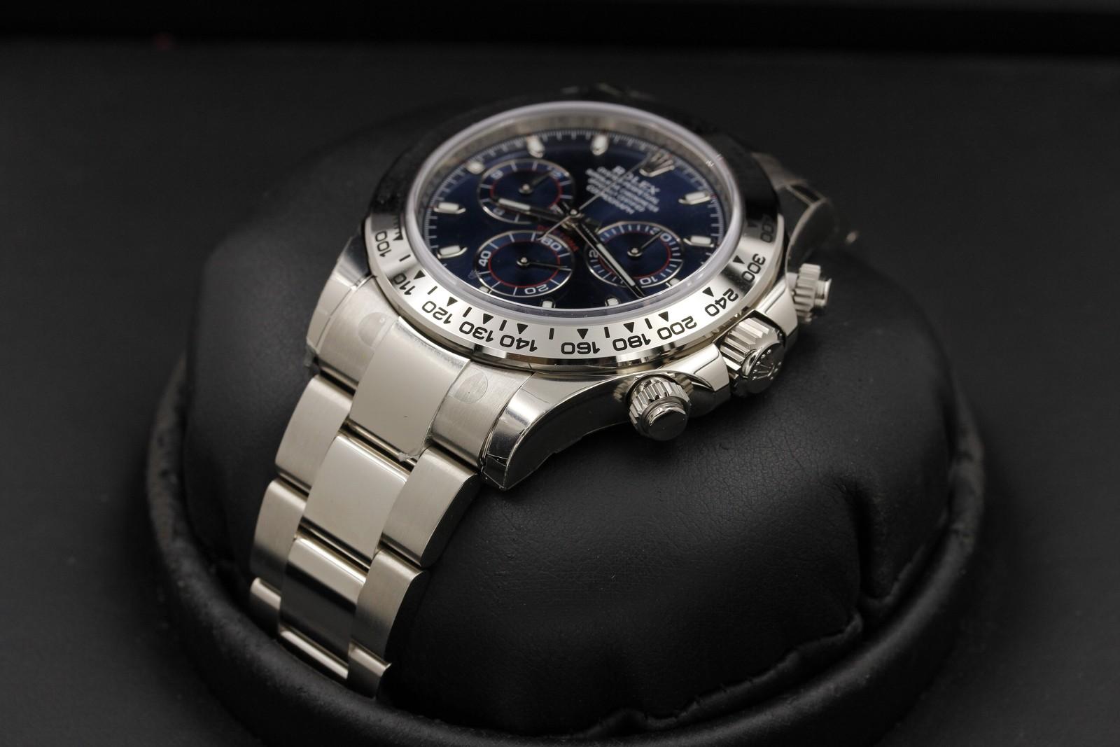 Watch Image 2