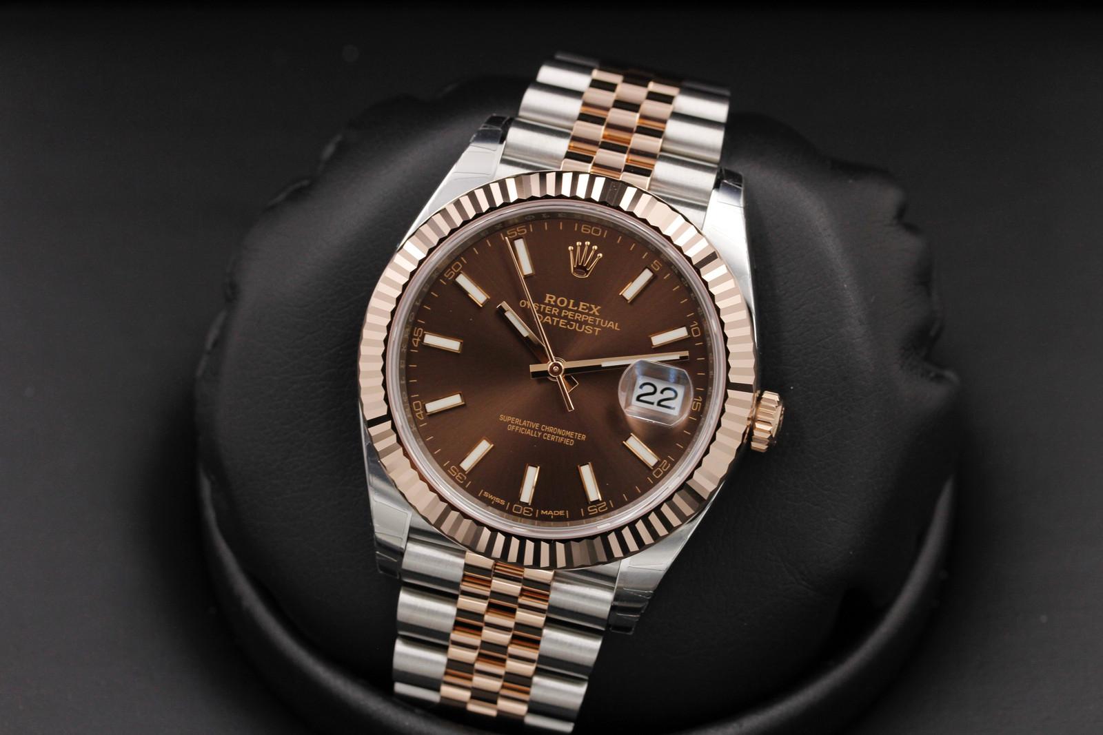 Watch Image 8