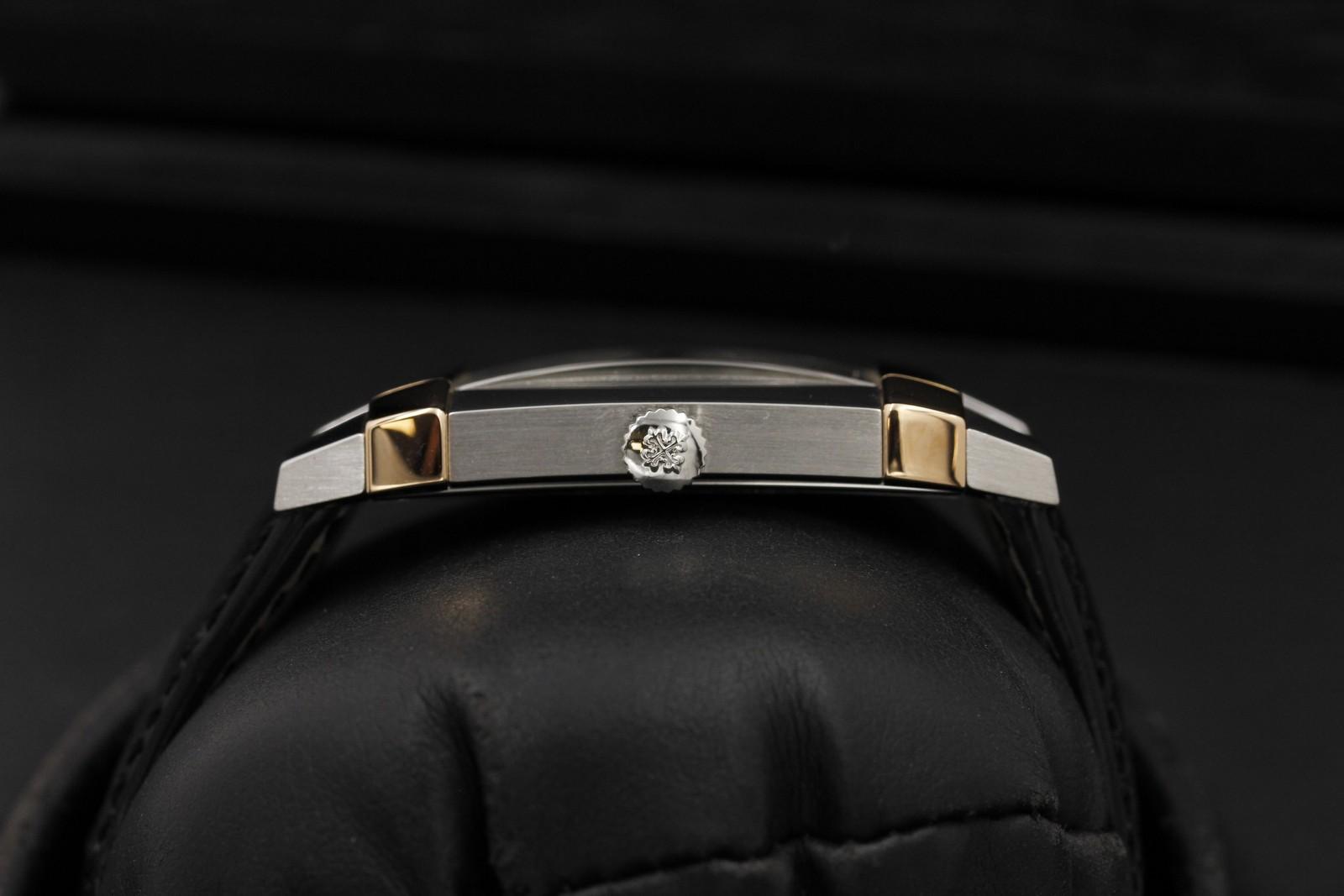 Watch Image 3