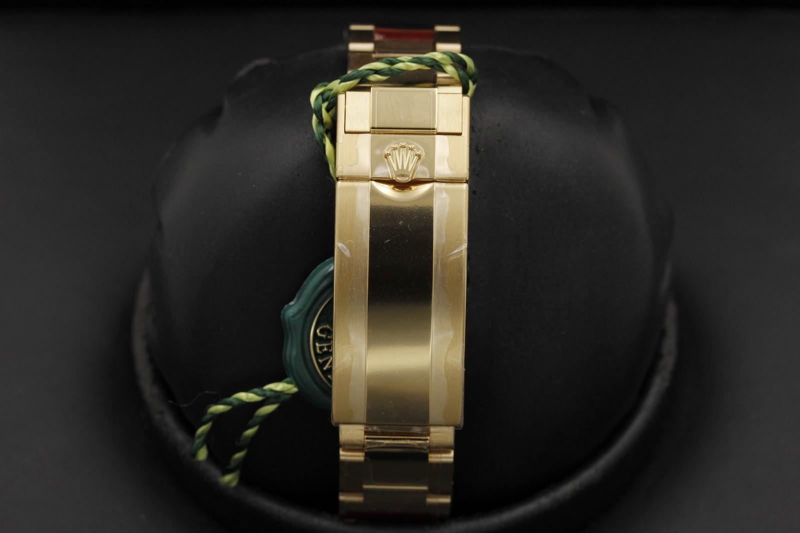 Watch Image 7