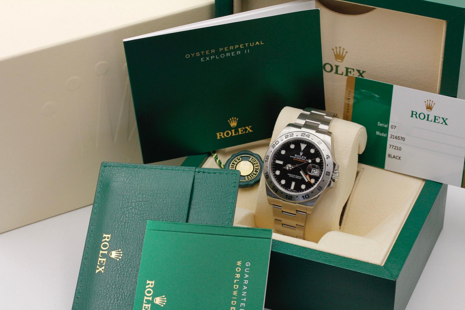 Watch Image 11