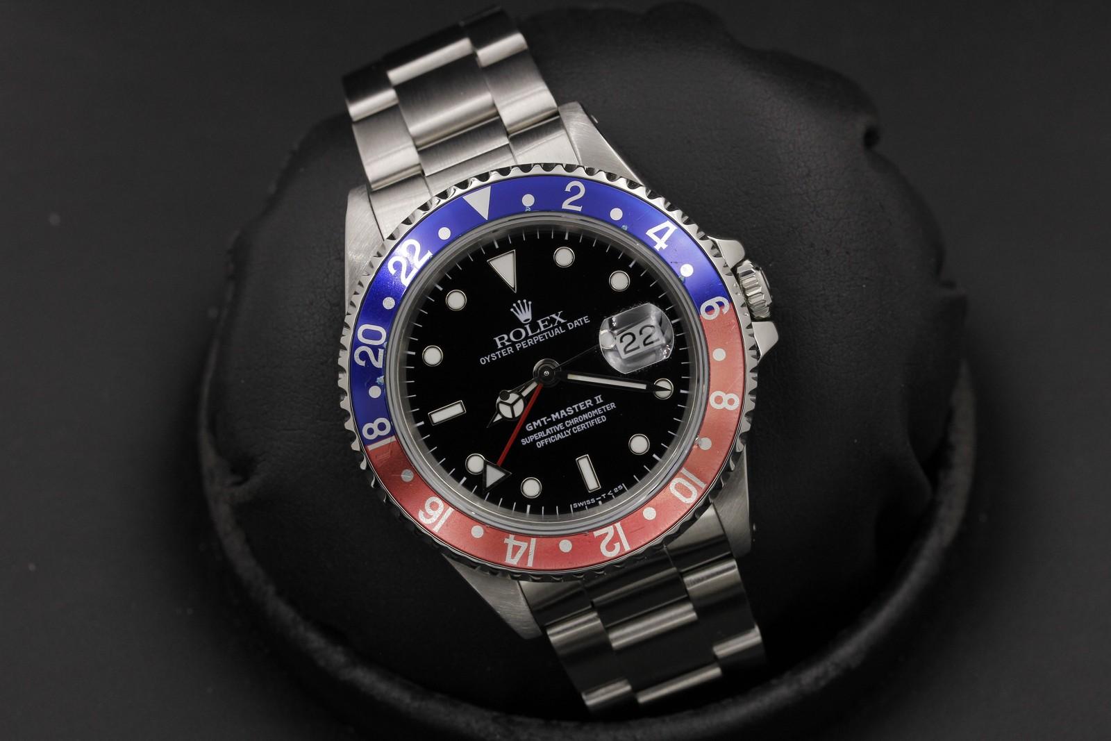 Watch Image 10