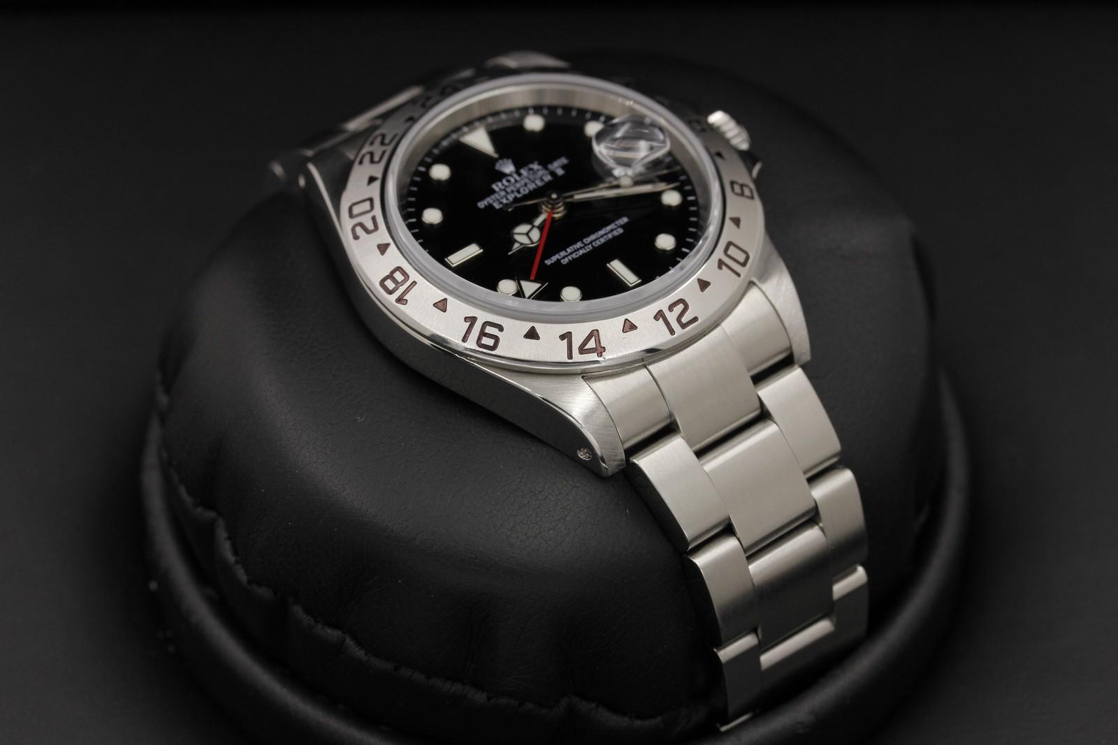 Watch Image 6