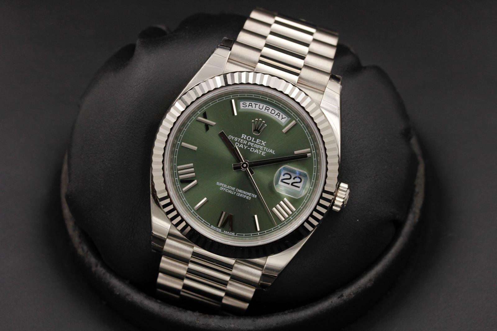 Watch Image 8