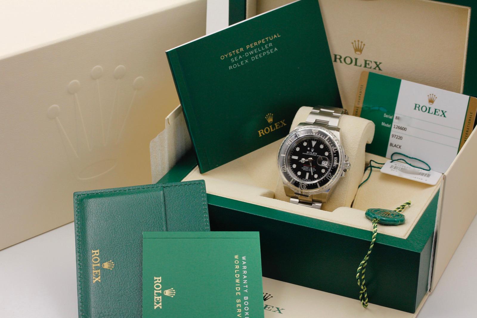 Watch Image 11