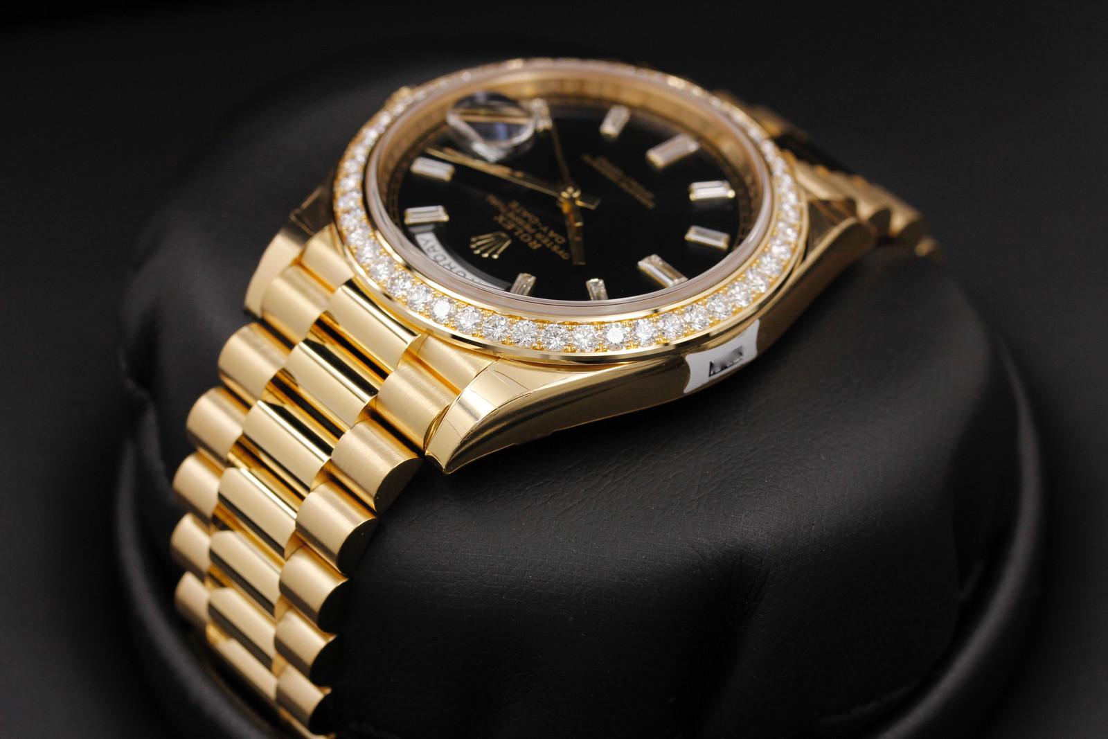 Watch Image 5