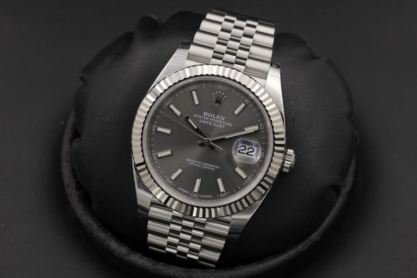 Watch Image 8