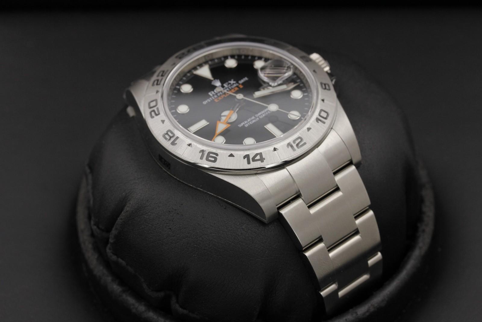 Watch Image 6