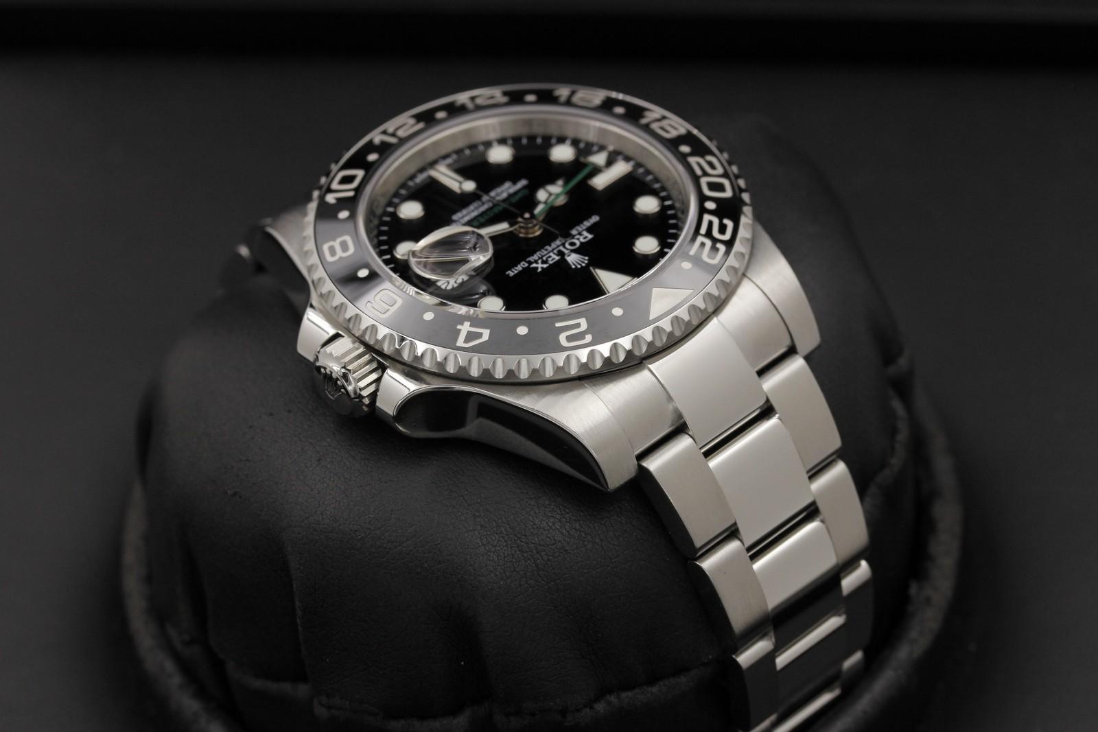 Watch Image 4