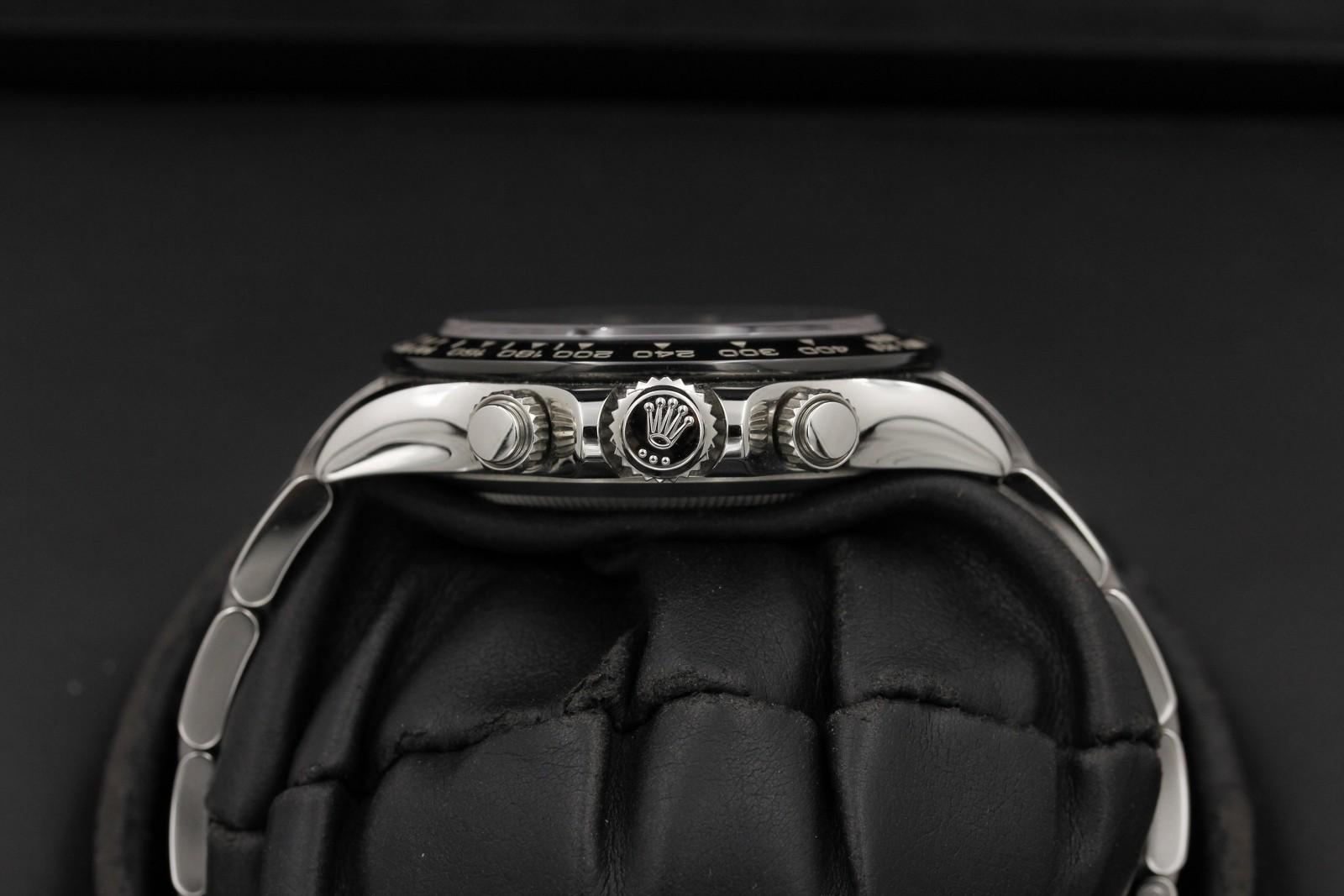 Watch Image 3