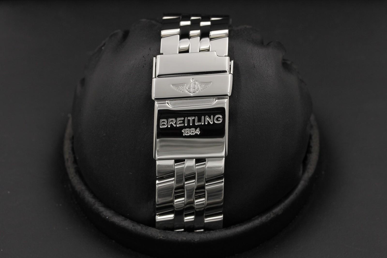 Watch Image 7
