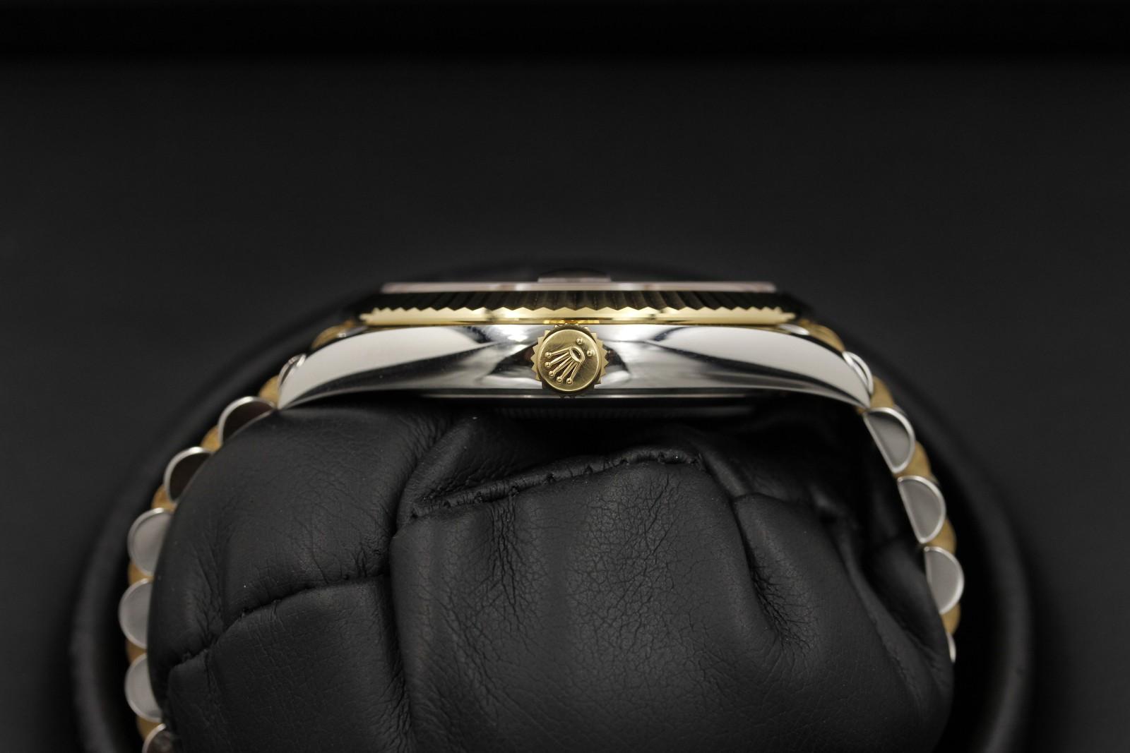 Watch Image 3