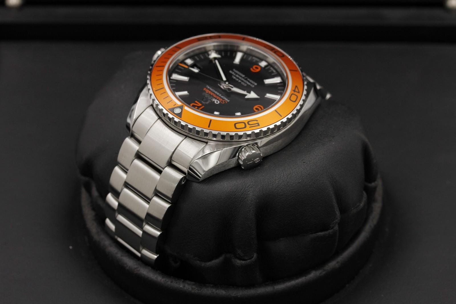 Watch Image 5