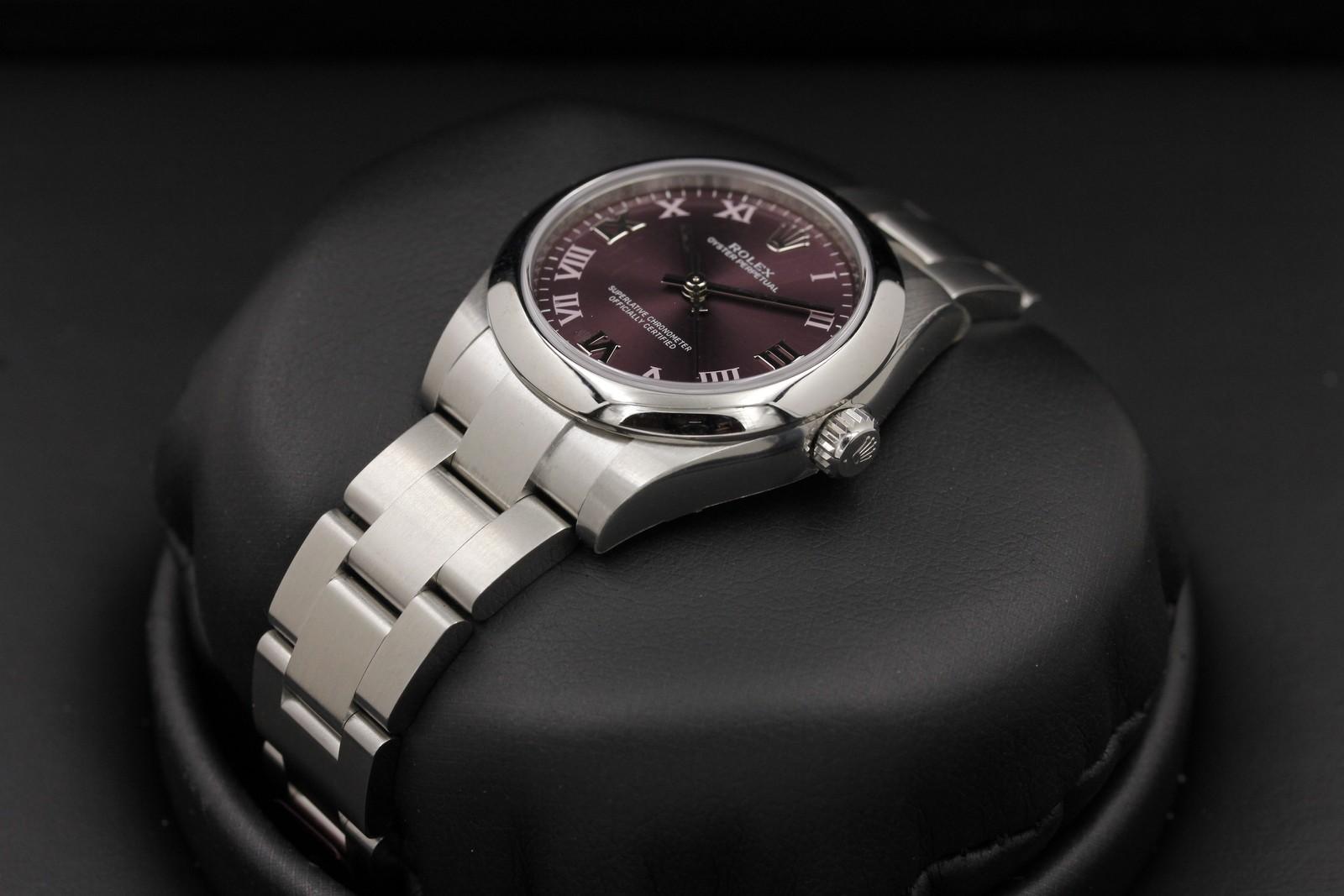 Watch Image 2