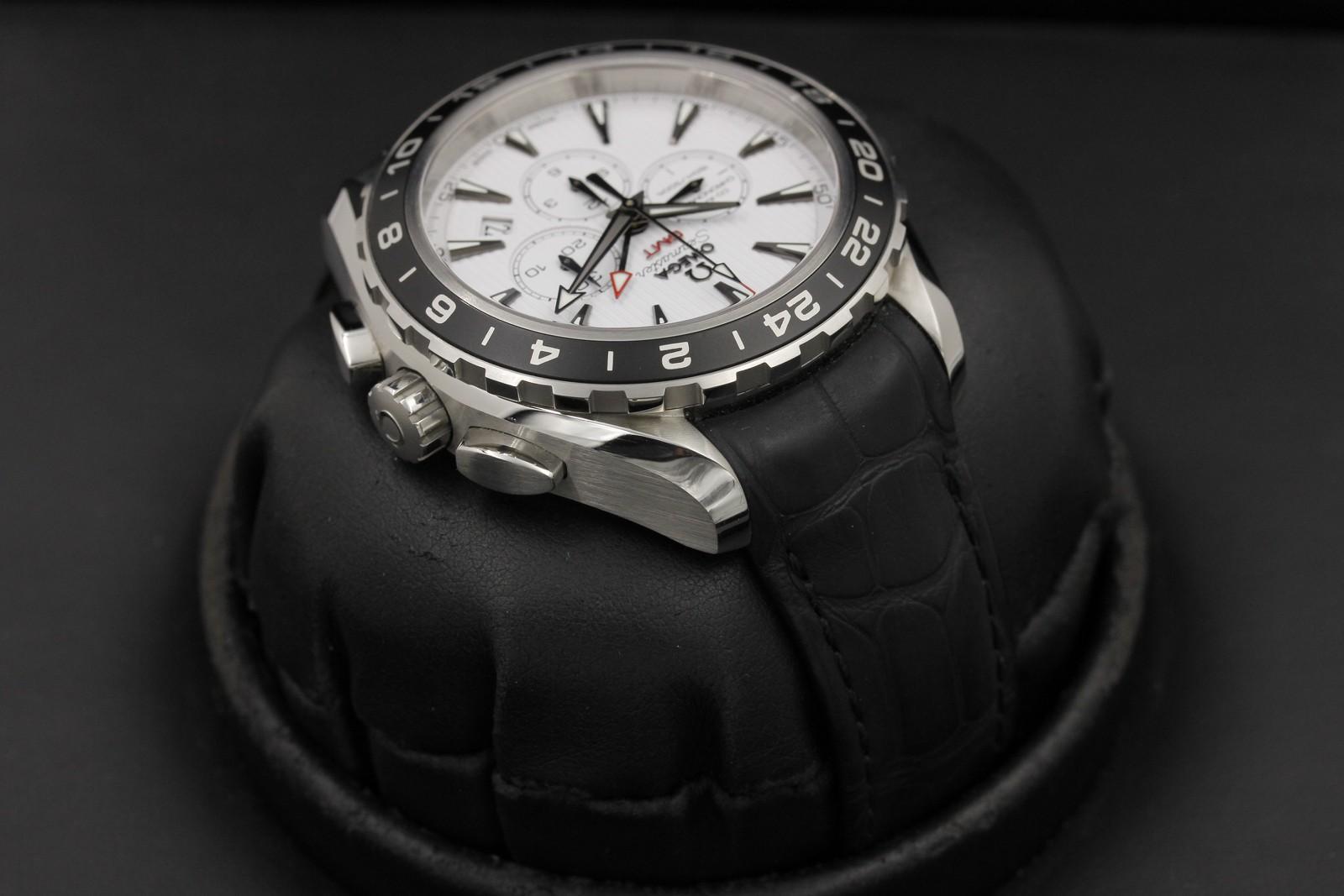 Watch Image 4