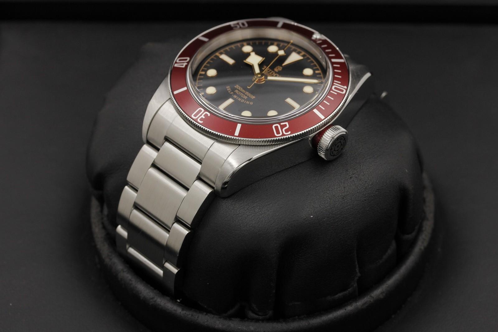 Watch Image 2