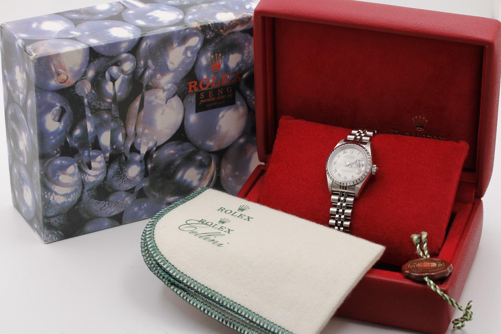 Watch Image 10