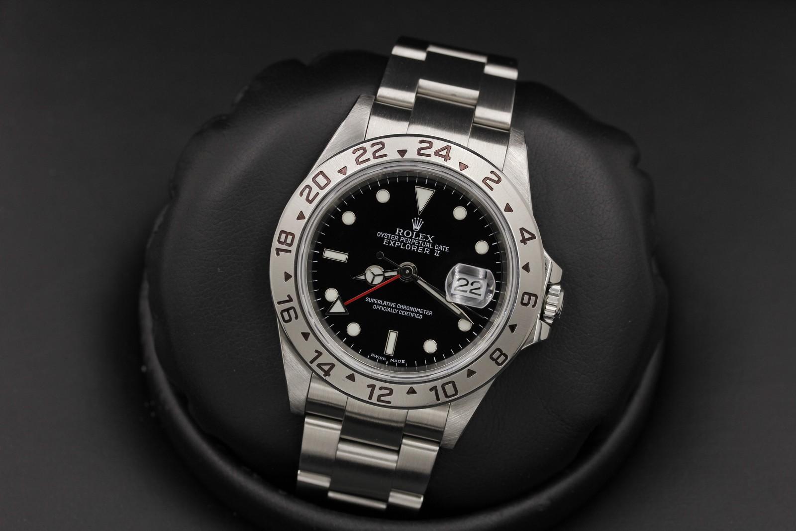 Watch Image 8