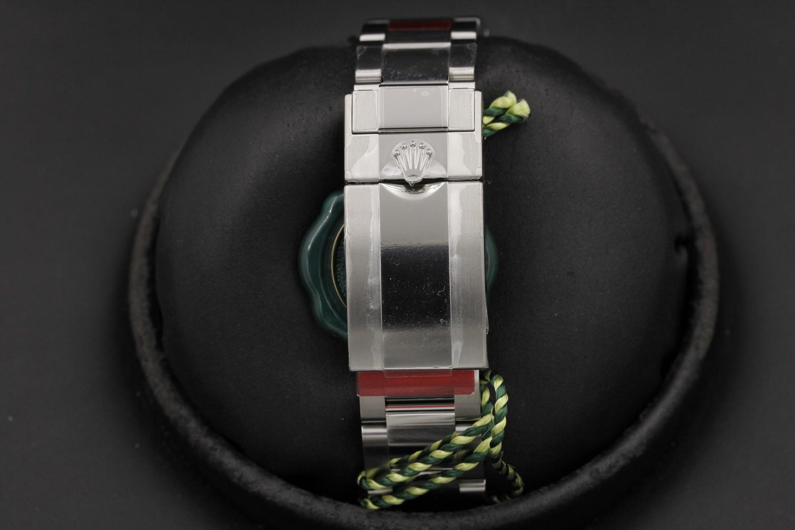 Watch Image 7