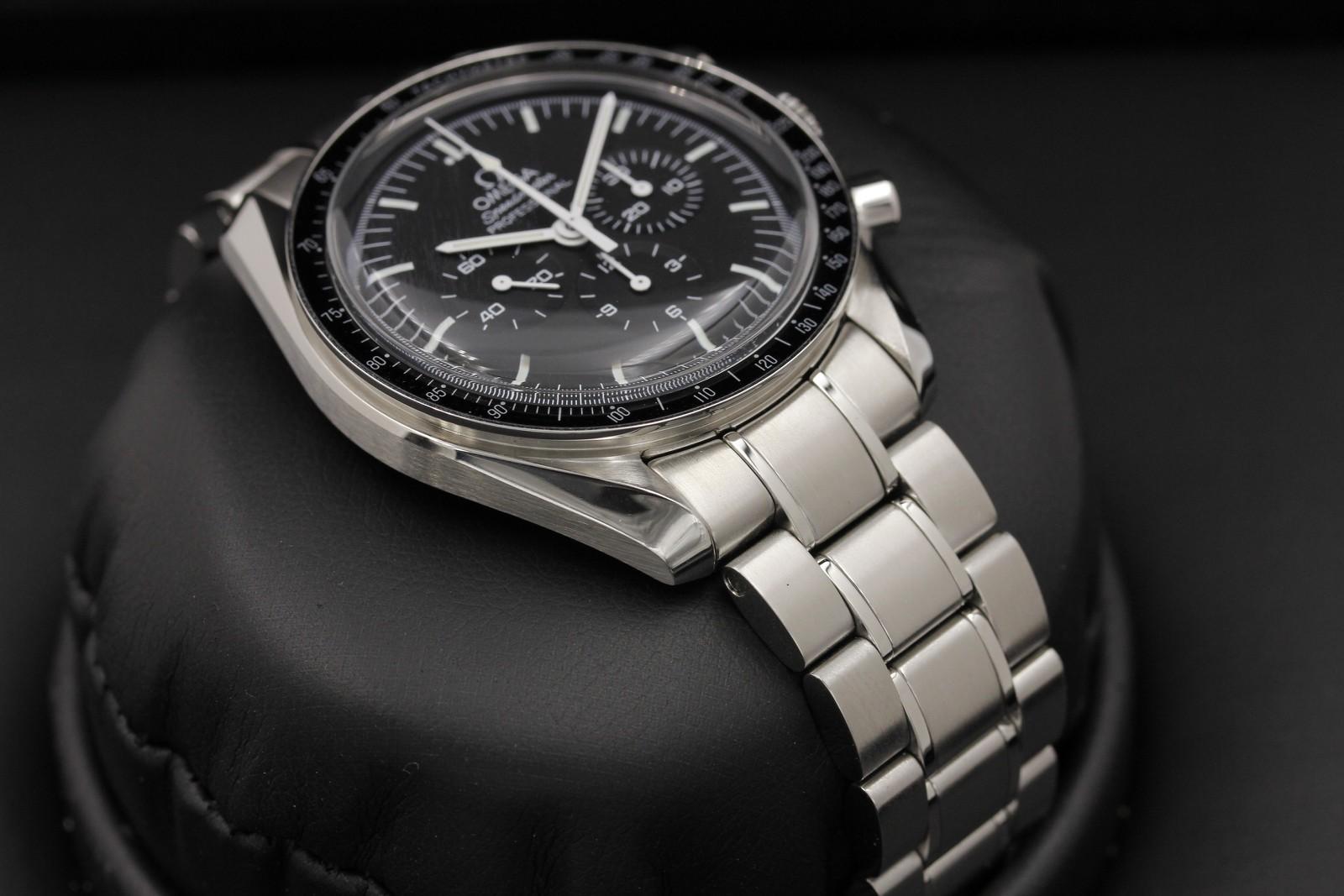 Watch Image 6