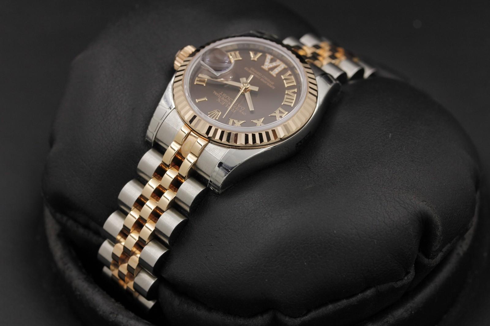 Watch Image 5