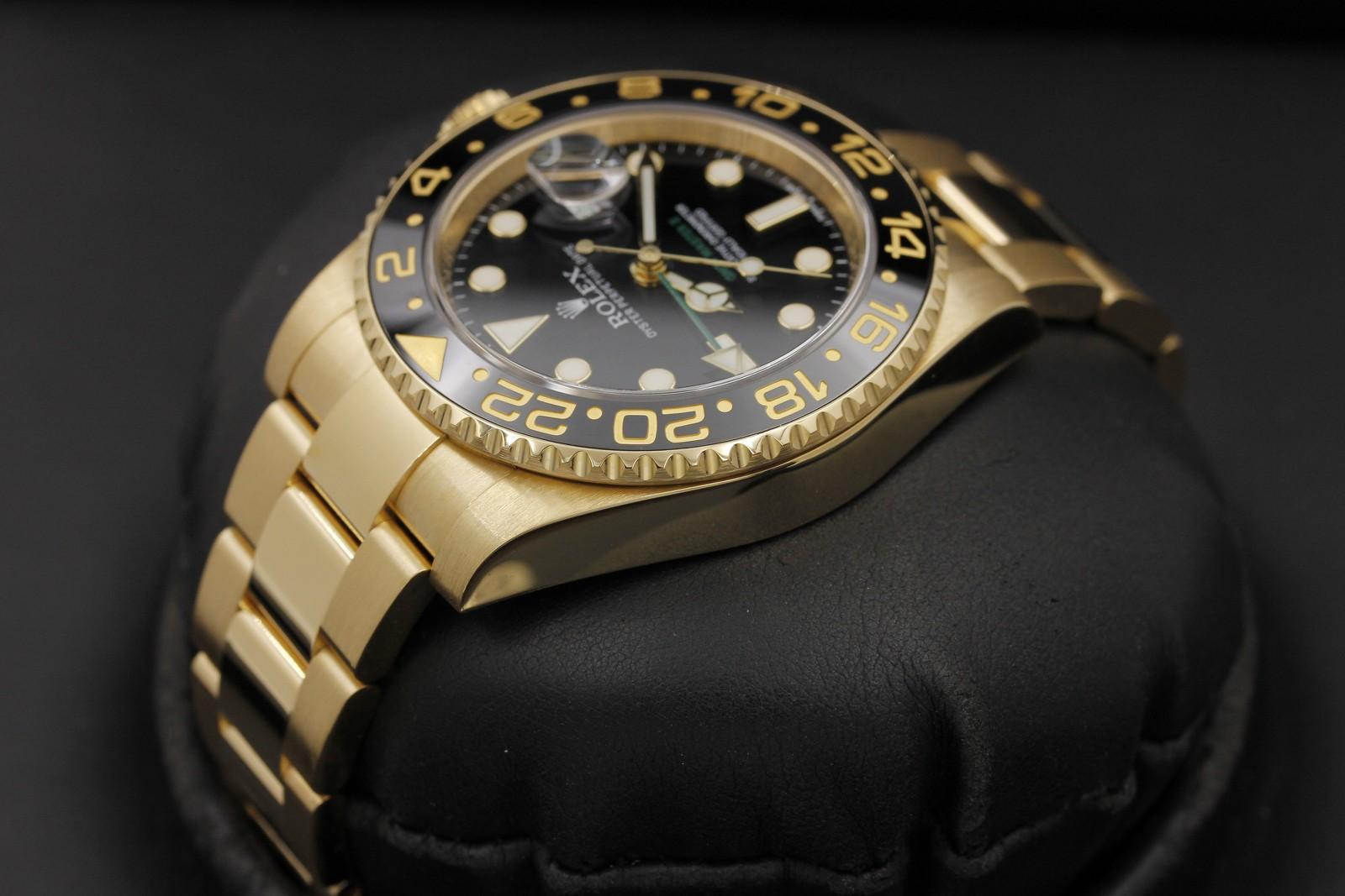 Watch Image 4