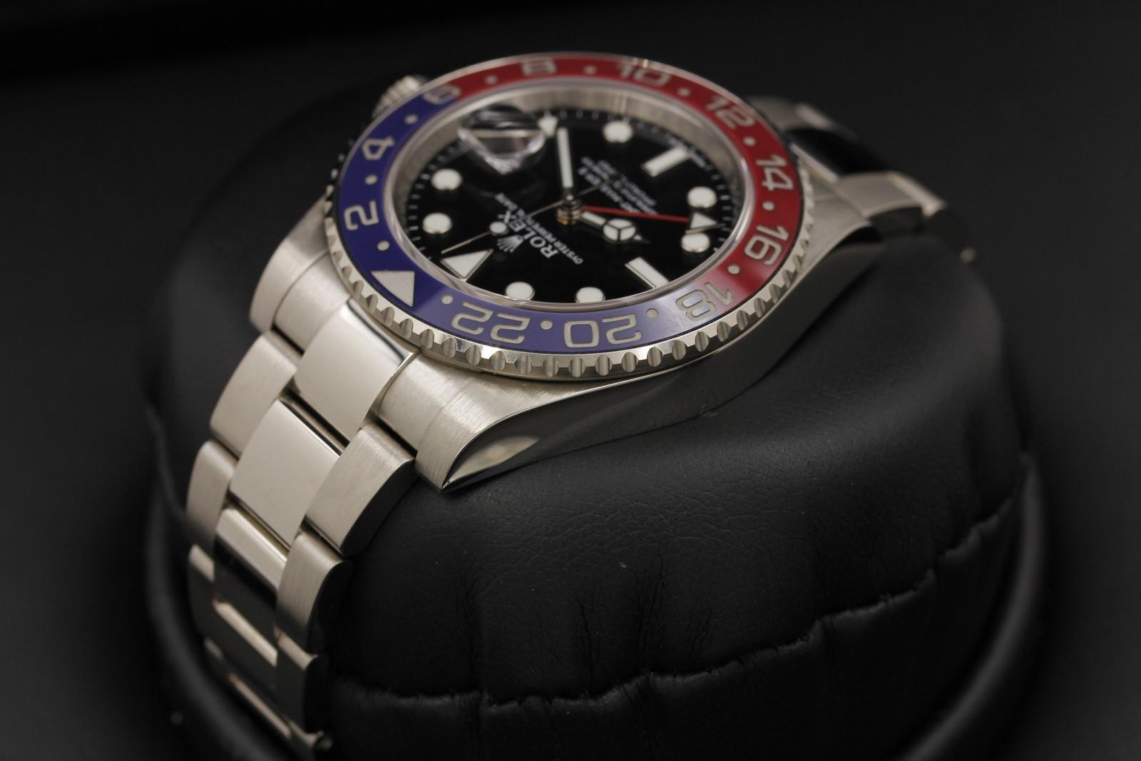 Watch Image 5