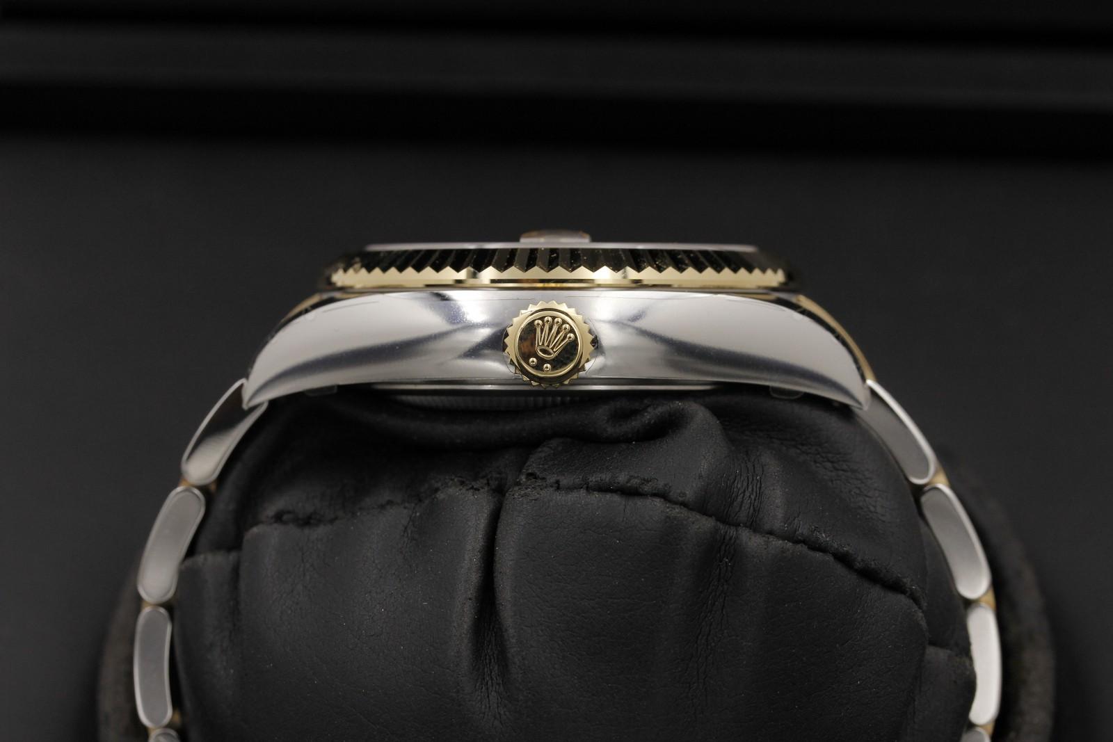 Watch Image 3