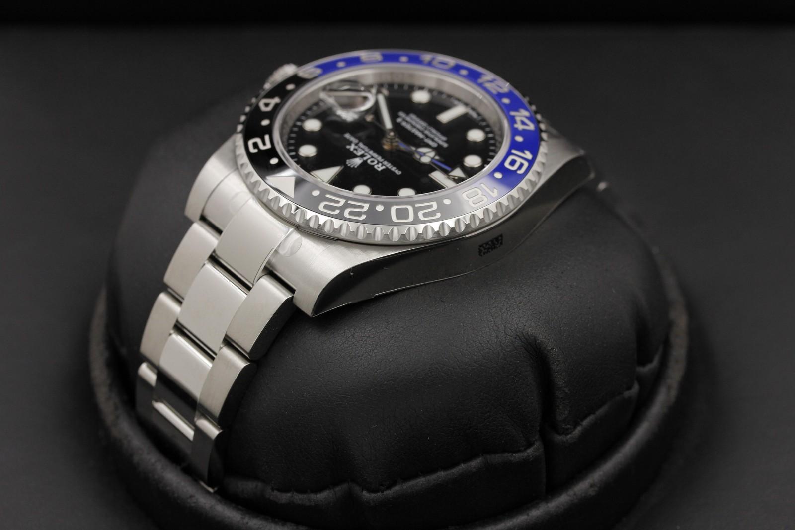 Watch Image 5