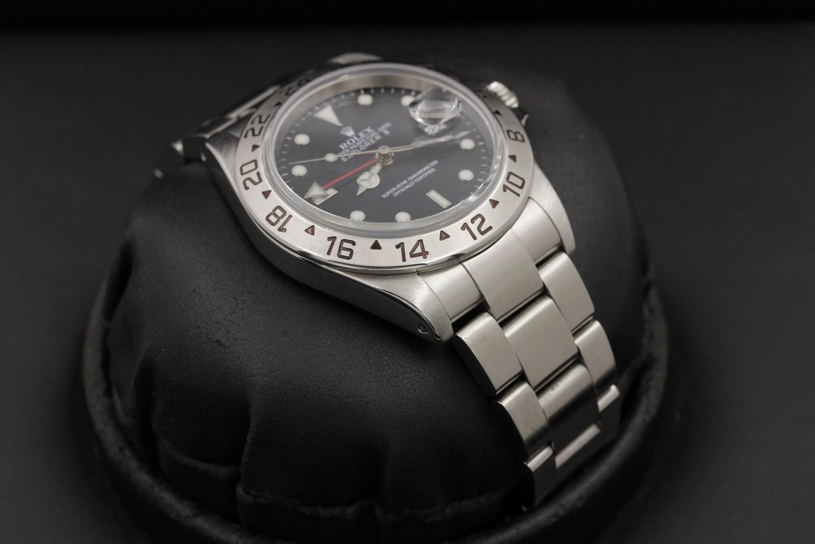 Watch Image 7