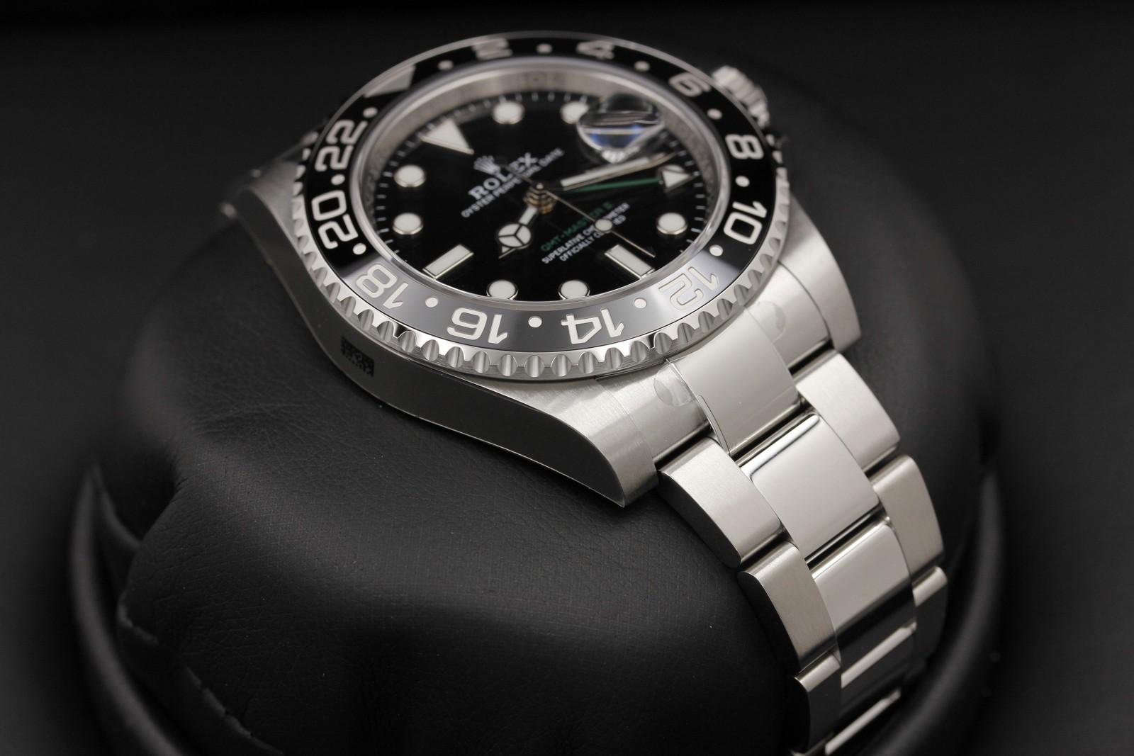 Watch Image 6