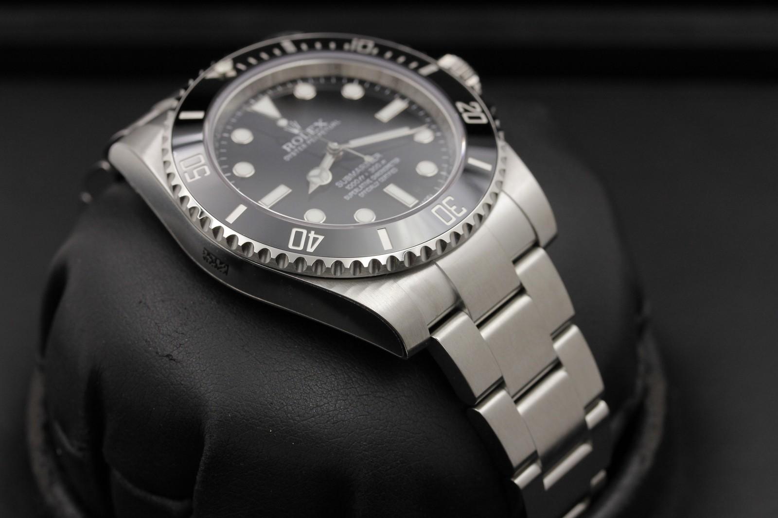 Watch Image 6