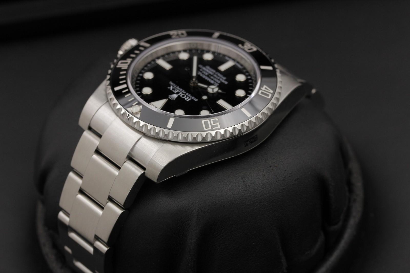 Watch Image 5