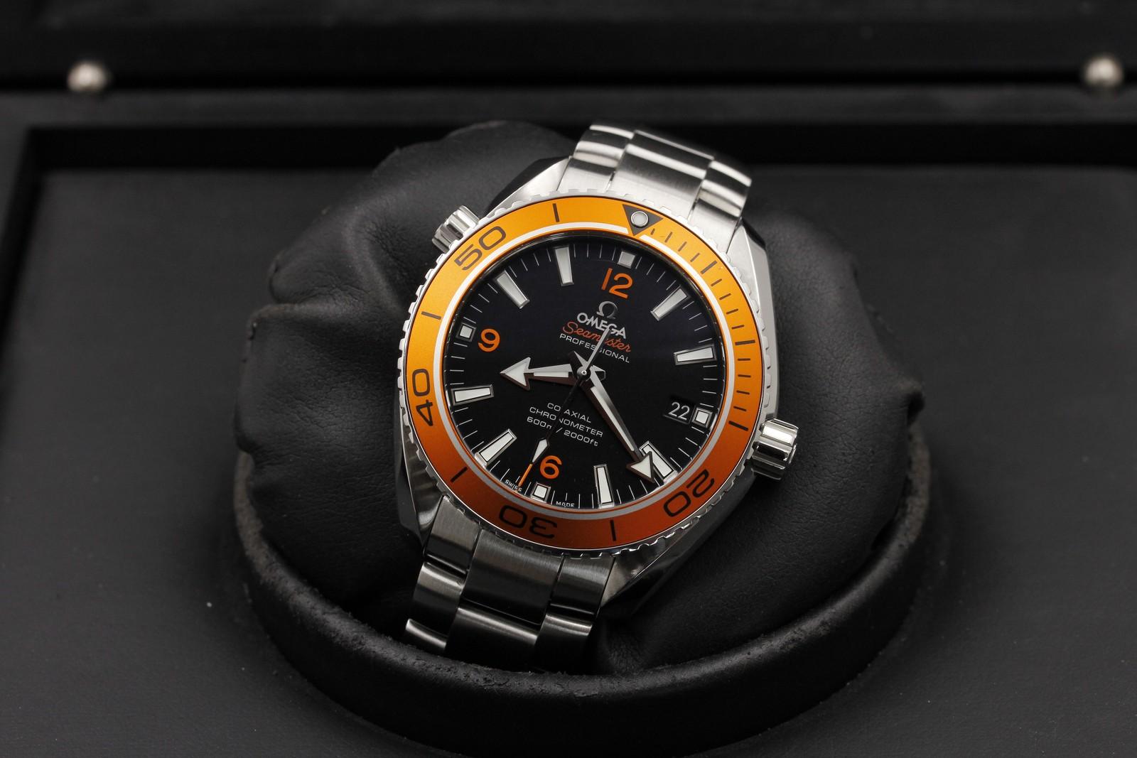 Watch Image 10