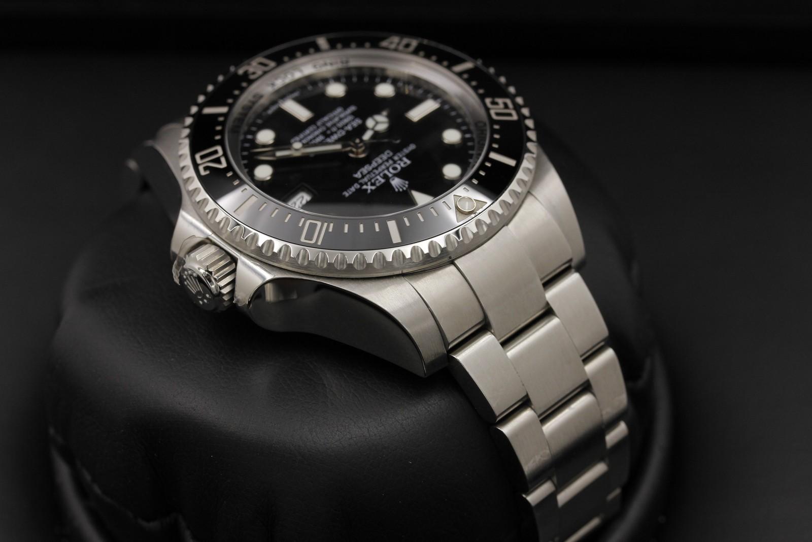Watch Image 4