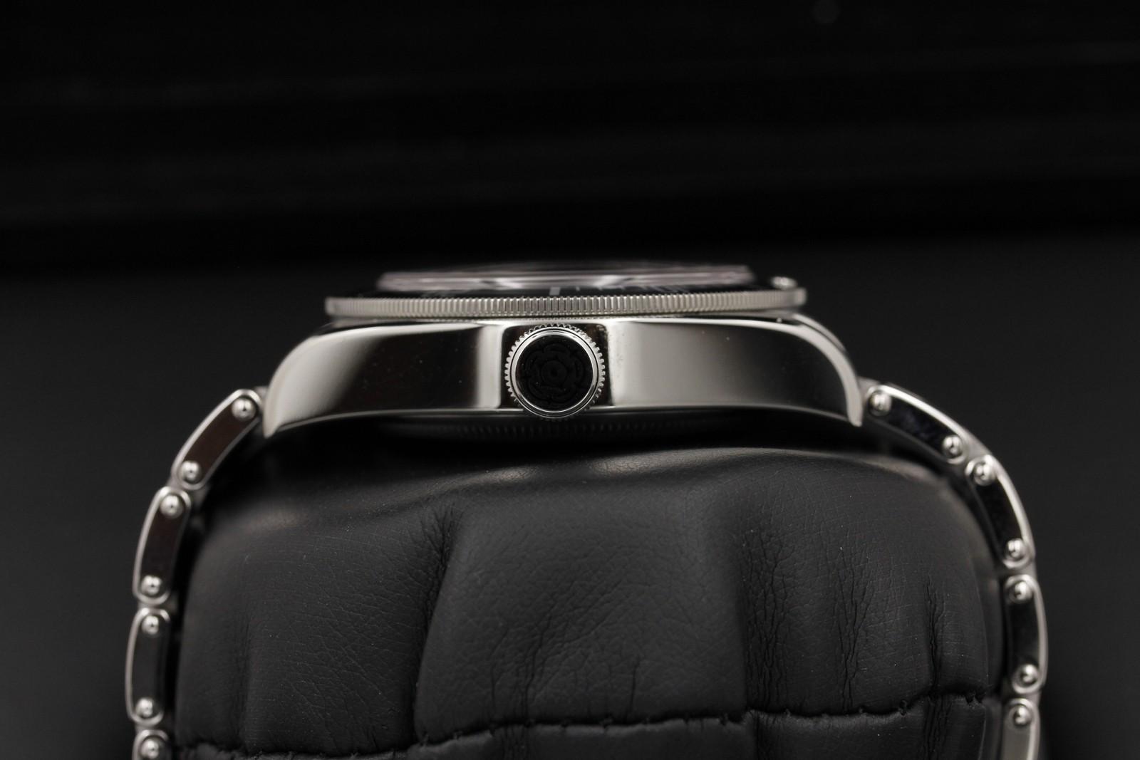 Watch Image 3
