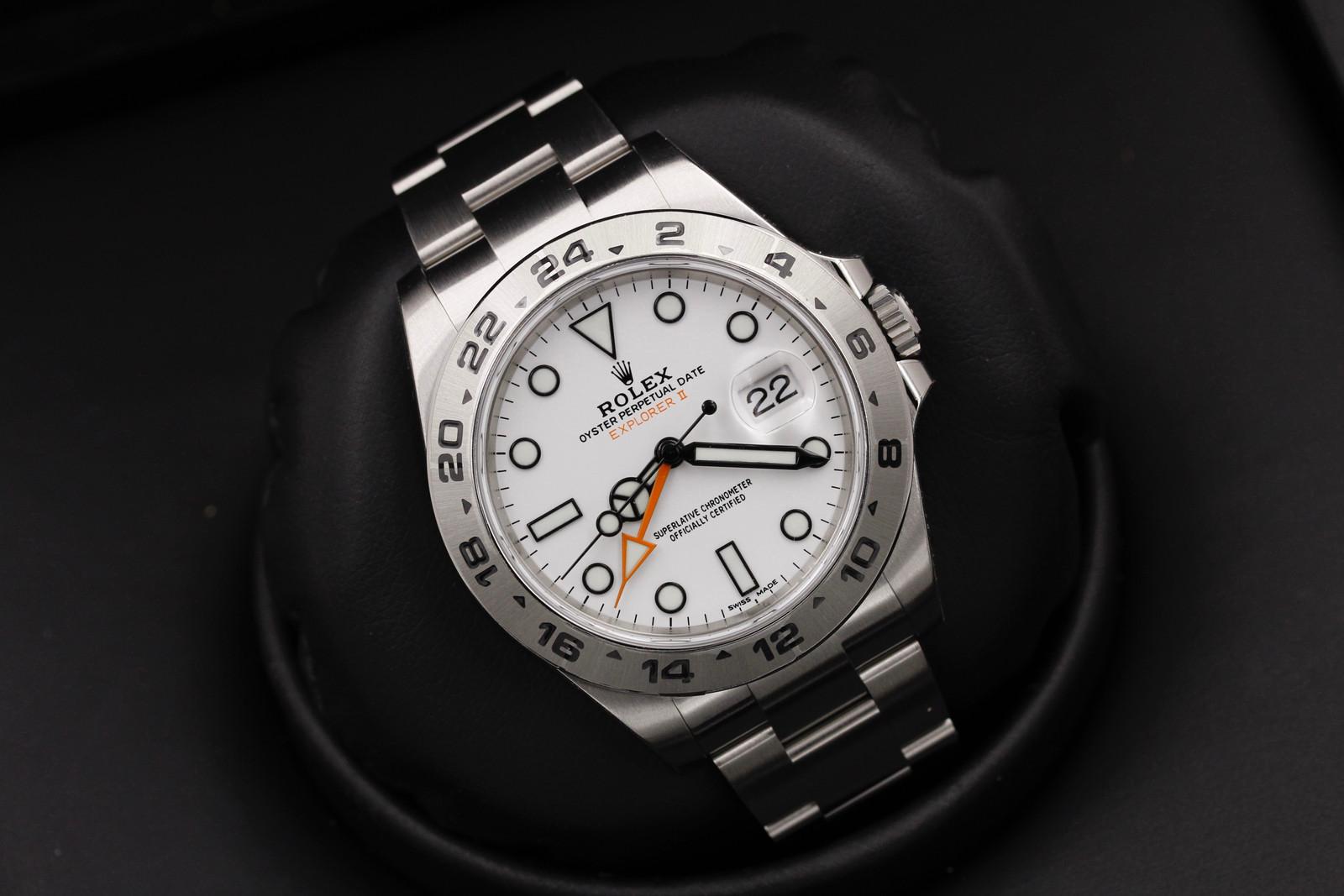 Watch Image 9