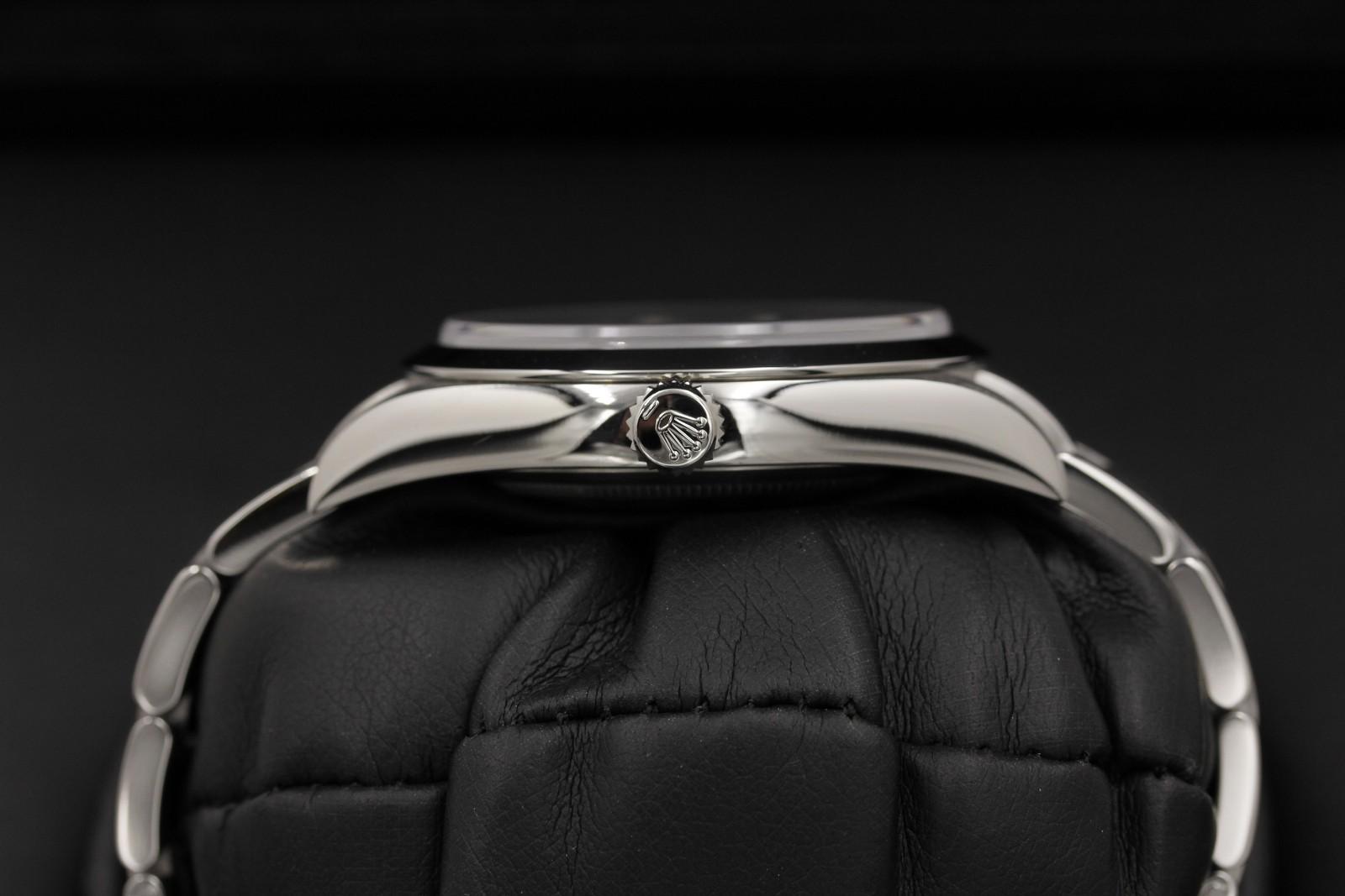 Watch Image 3