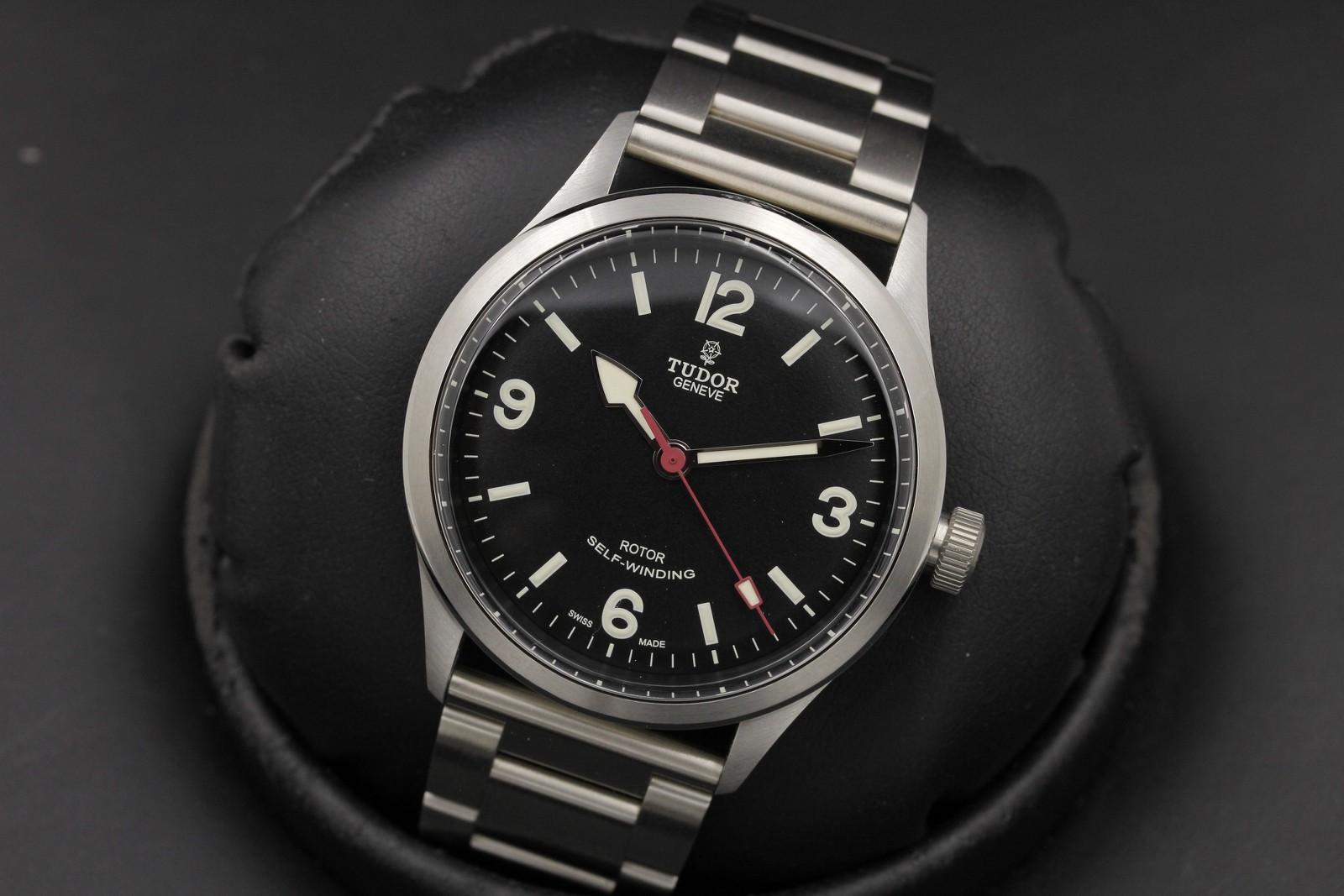 Watch Image 8