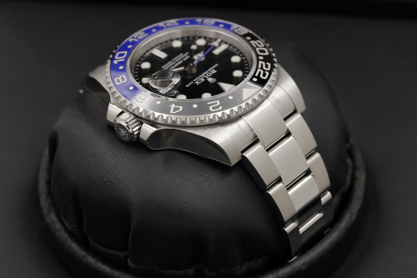 Watch Image 4