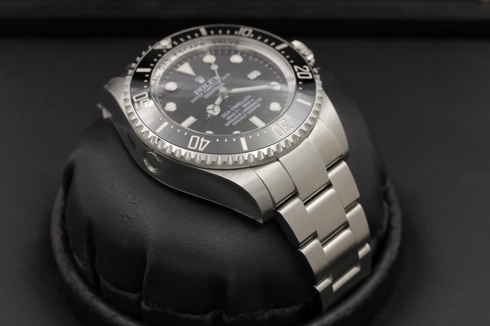 Watch Image 6
