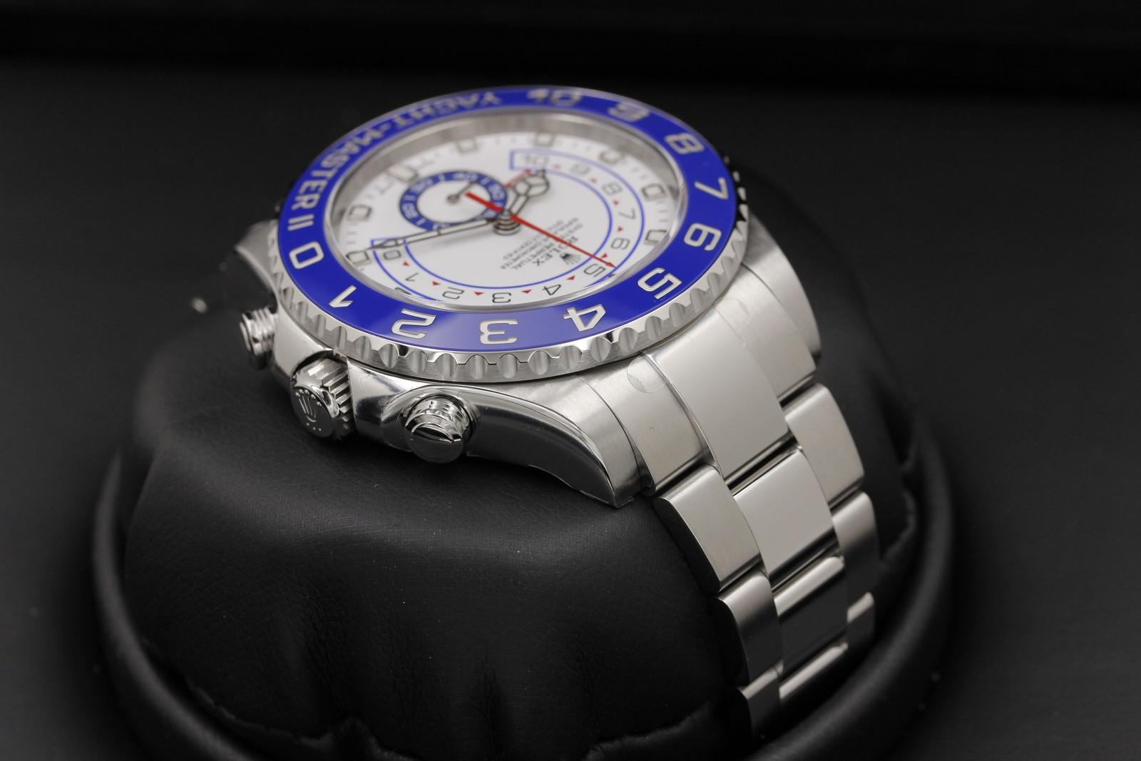 Watch Image 4