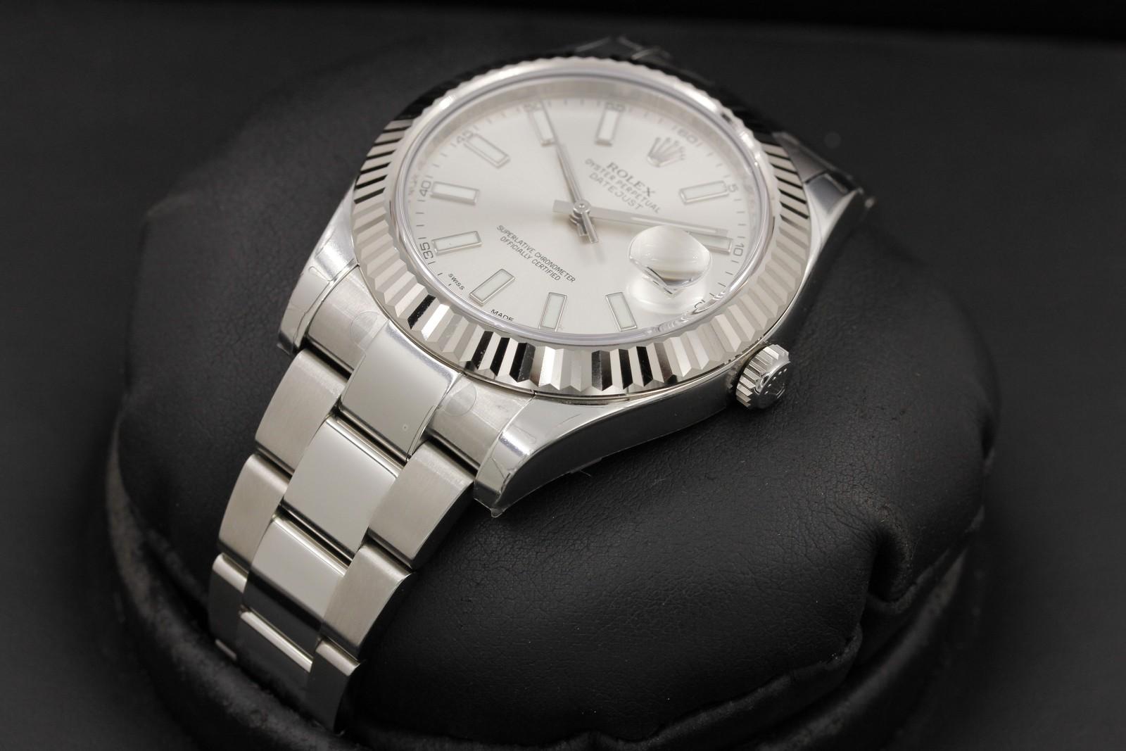 Watch Image 2